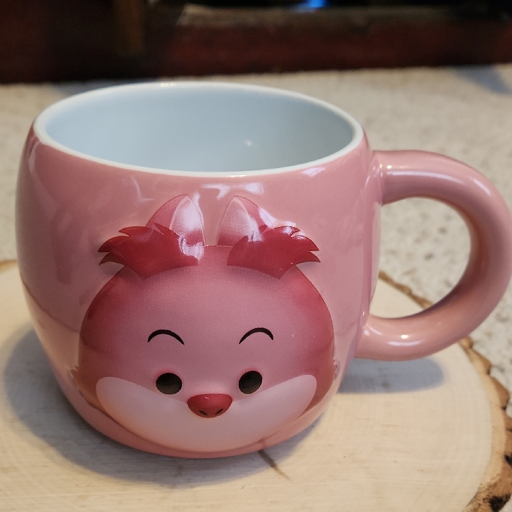 Disney Tsum Tsum Pink Cheshire Cat Design Mug